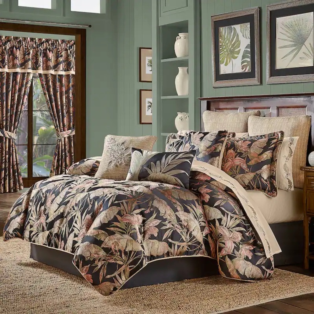 J. Queen New York Martinique QUEEN 4 Piece Comforter Set